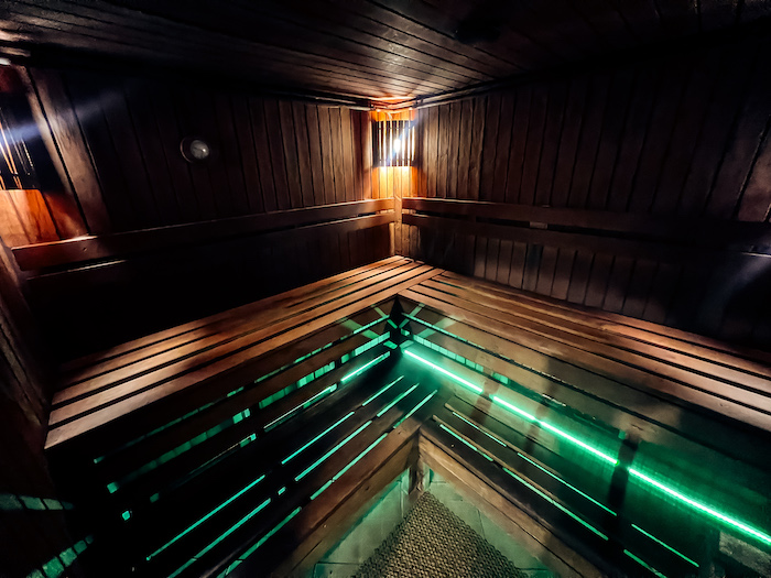SaunaBL25.jpg